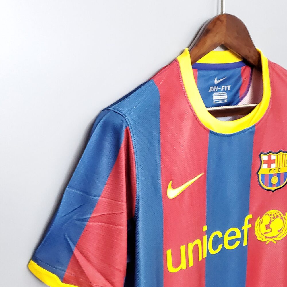 Buy Barcelona Home 2010-11 Messi jersey - Image 2