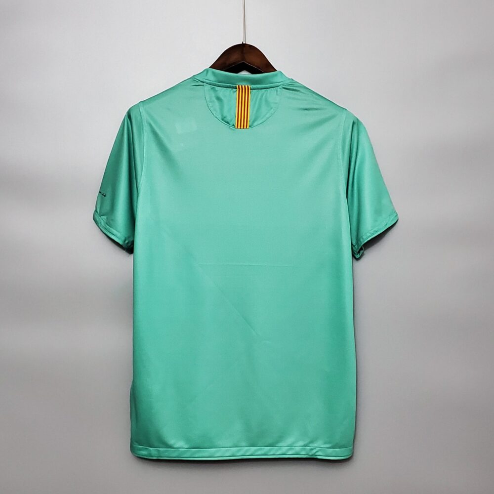 Buy Barcelona Away 2010-11 Retro Jersey - Image 3