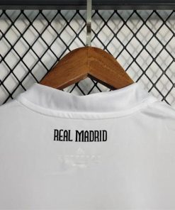 Real Madrid Home 2010 11 Football jersey 2