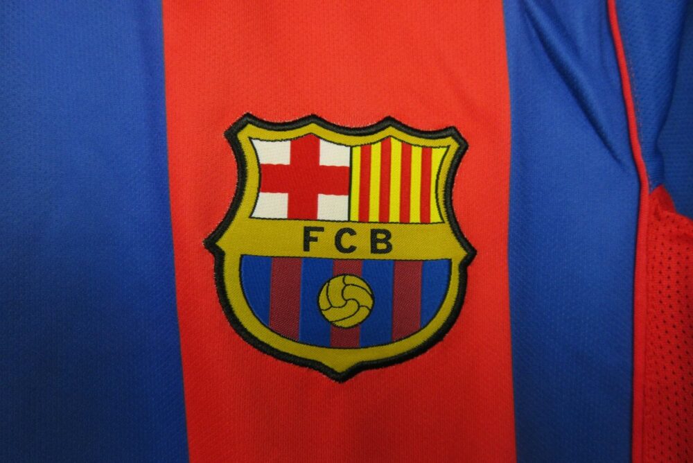 Buy Barcelona Home Retro 2004-2005 Online India - Image 4