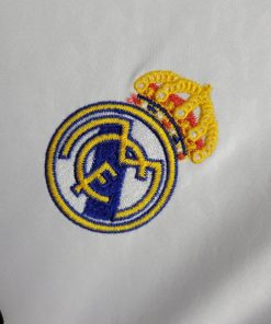 Alternative view of Real madrid Home 2025-26 jersey With shorts