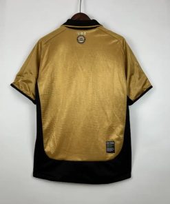 Alternative view of Manchester United 2001-02 Retro 100th Anniversary