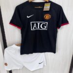 Manchester-united-Away-2008-retro-jersey-kit