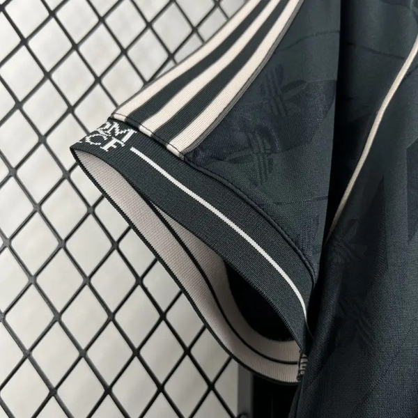 Buy Real madrid gray vintage jersey 2024-25 - Image 3