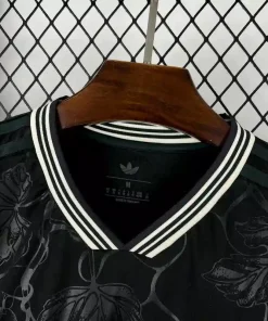 Juventus third 25 26 kit 1