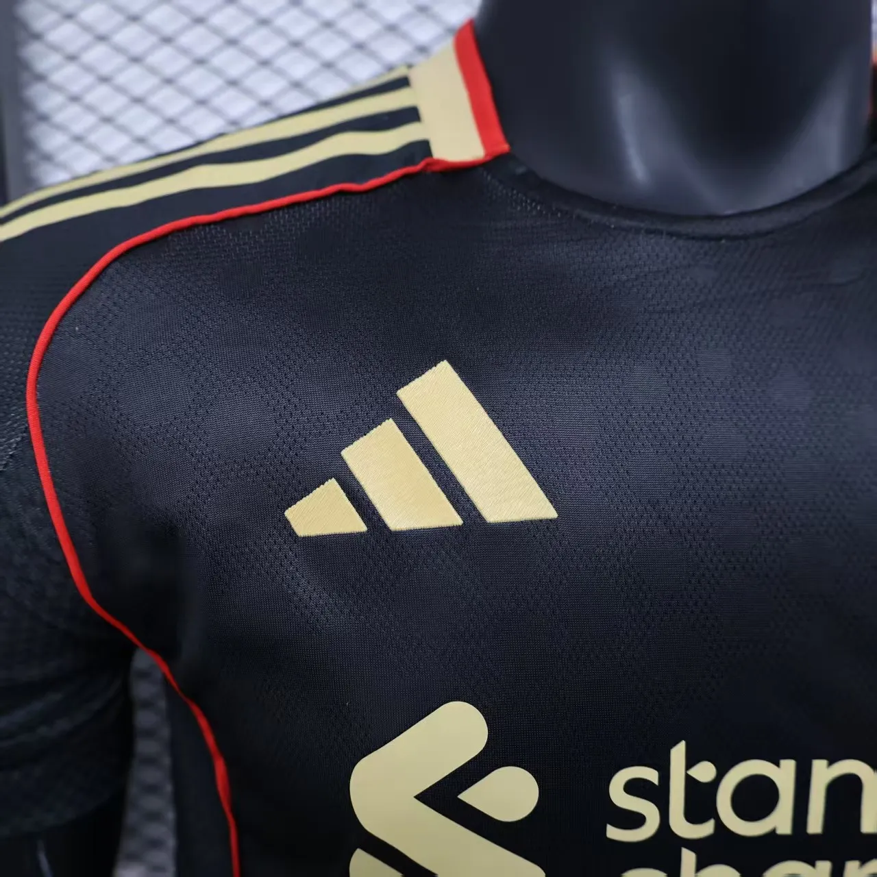 Buy Liverpool Third 2025-26 Player version jersey - Image 3