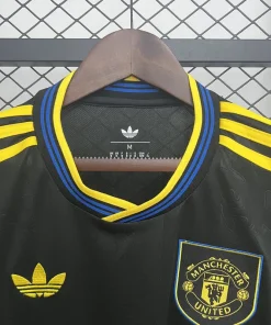 Alternative view of Buy Manchester United Third 2025-26 Jersey