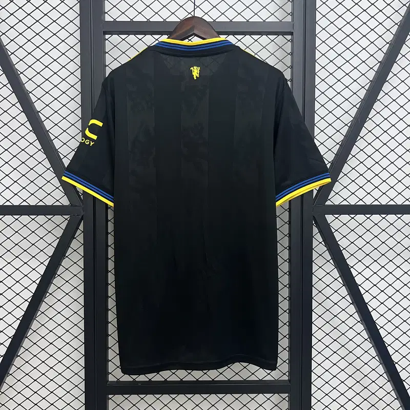 Buy Manchester United Third 2025-26 jersey Customizable - Image 5