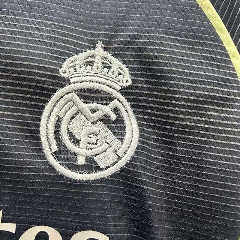 Buy Real Madrid Away 2025-26 Kids jersey set - Image 2