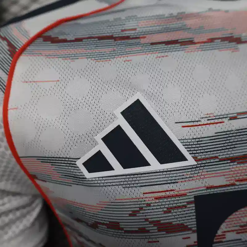 Bayern Away 2025-26 Player version jersey - Image 8