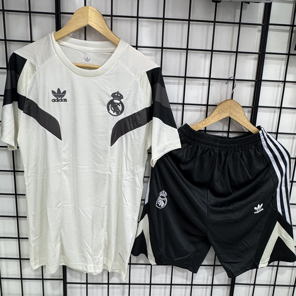 Real Madrid White Training 25-26 jersey
