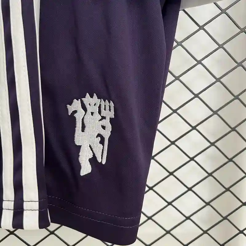 Buy Manchester United Away 2025-26 Kids jersey - Image 3