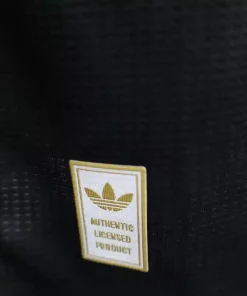 Buy Liverpool Goalkeeper Jersey 2025-26 Player Version 9 Liverpool Goalkeeper 2025 26 Player version jersey 4 1