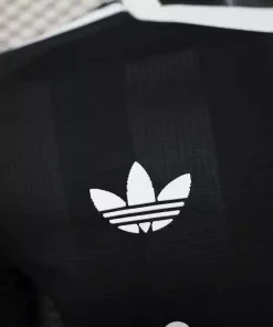 Buy Liverpool Goalkeeper Jersey 2025-26 Player Version 12 Liverpool Goalkeeper 2025 26 Player version jersey 4 4