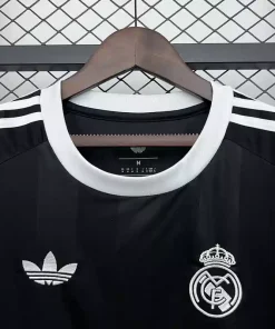 Real madrid Goalkeeper 2025 2026 jersey 3