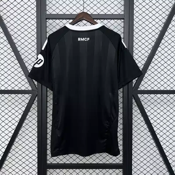 Alternative view of Real madrid Goalkeeper 2025-2026 jersey