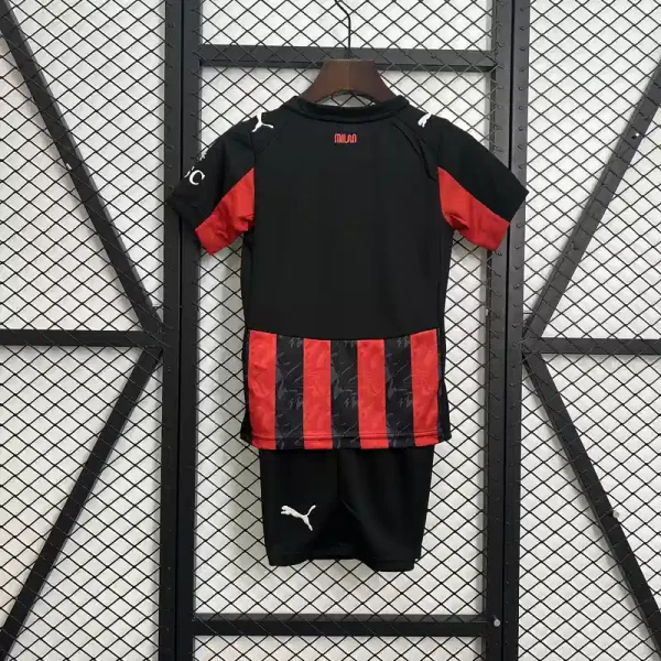 Alternative view of AC Milan home 25-26 kids jersey